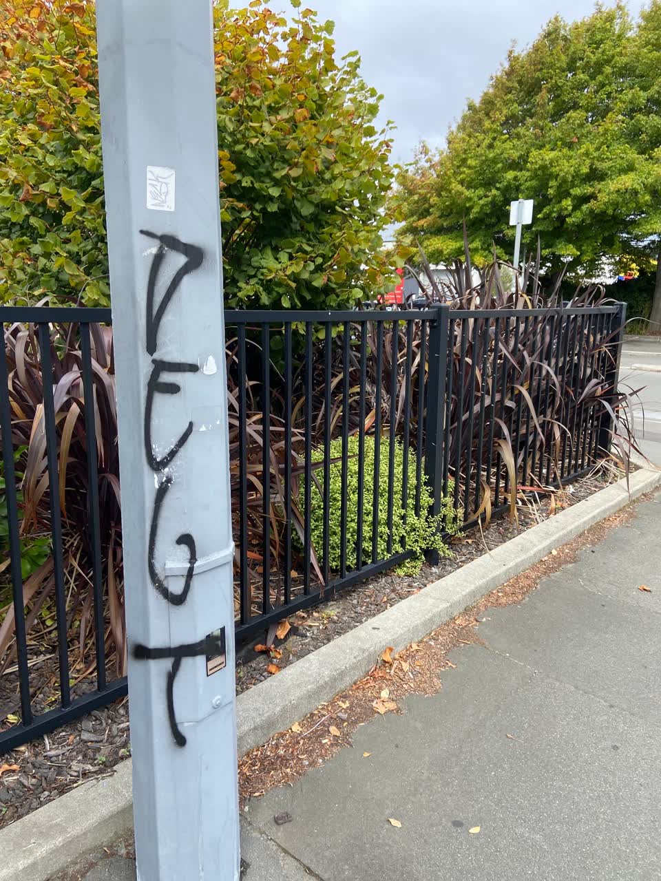 The photograph attached to this graffiti report