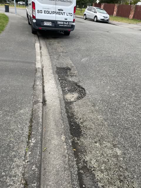 Roading/Streets, a report photo