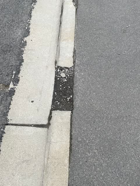 Roading/Streets, a report photo