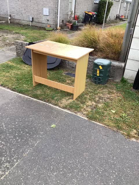 Rubbish/Recycling, a report photo