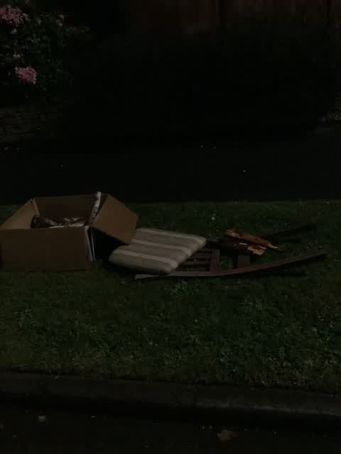 Rubbish/Recycling, a report photo