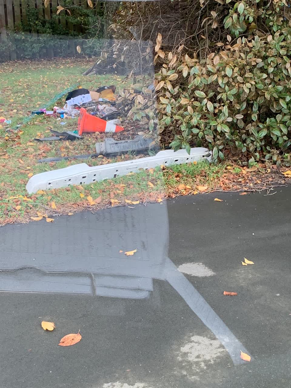 The photograph attached to this rubbish/recycling report