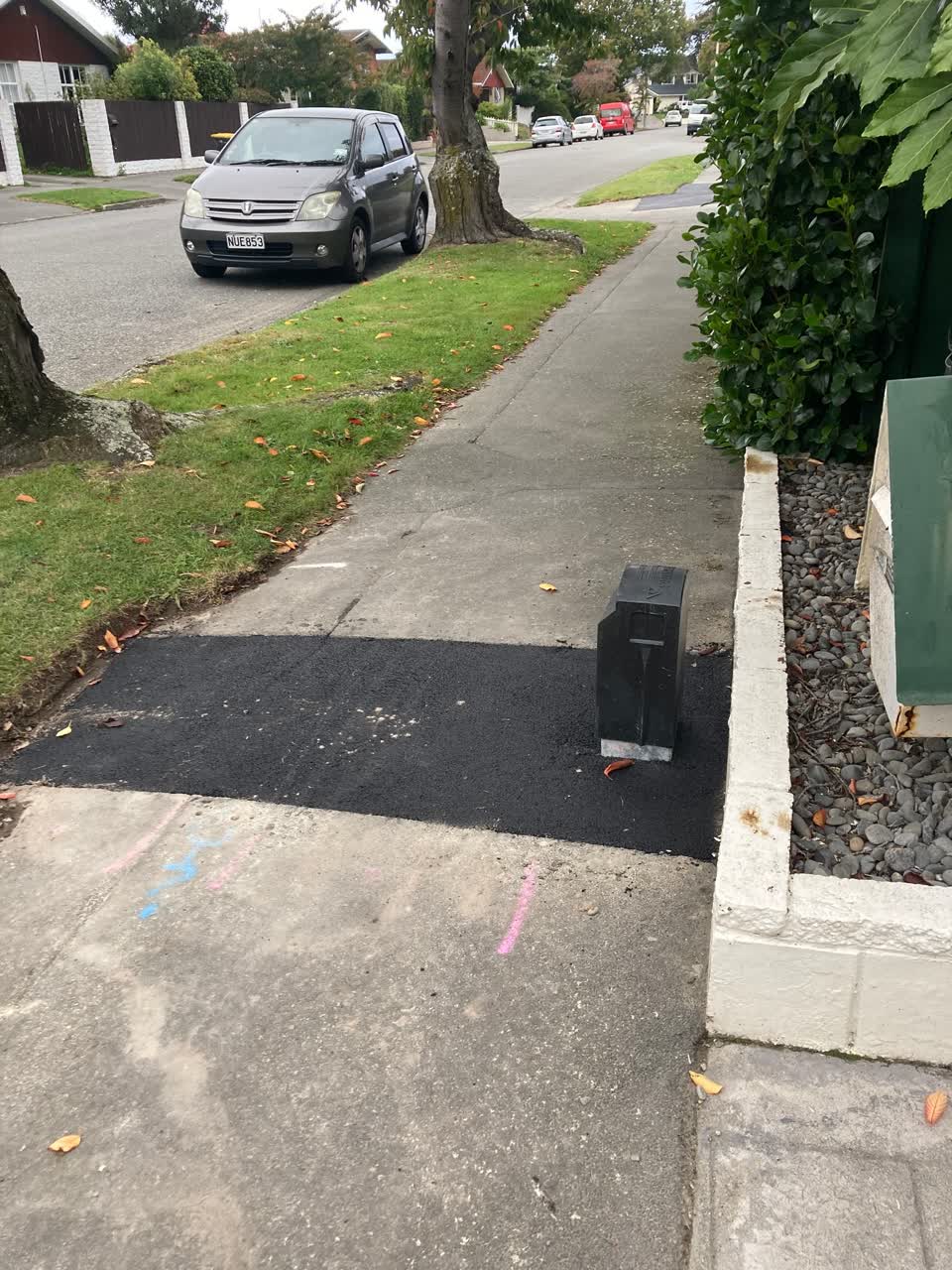 The photograph attached to this roading/streets report