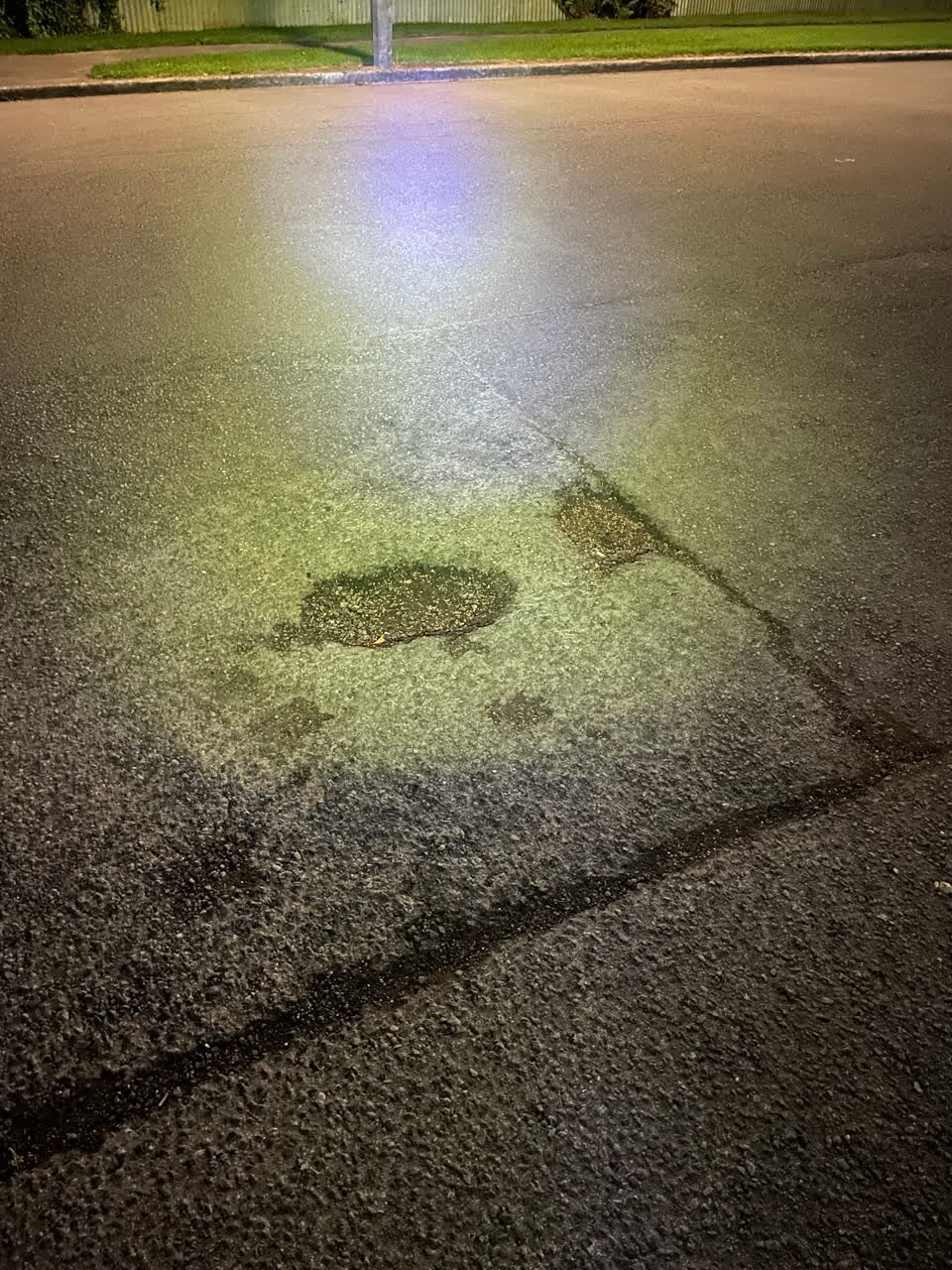 The photograph attached to this roading/streets report