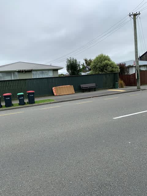 Rubbish/Recycling, a report photo