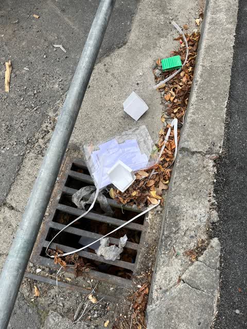 Rubbish/Recycling — a report photo