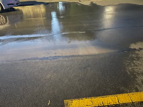Water Leak, a report photo
