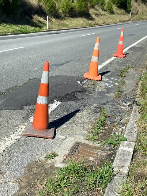 Roading/Streets, a report photo