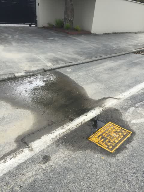 Water Leak, a report photo