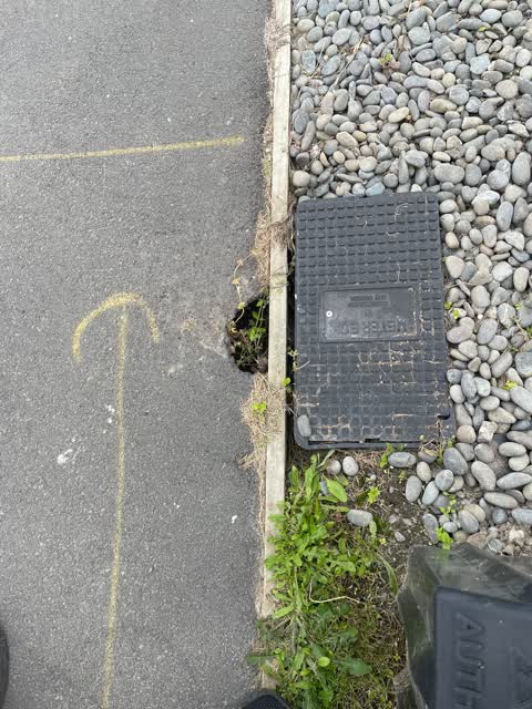 Roading/Streets, a report photo