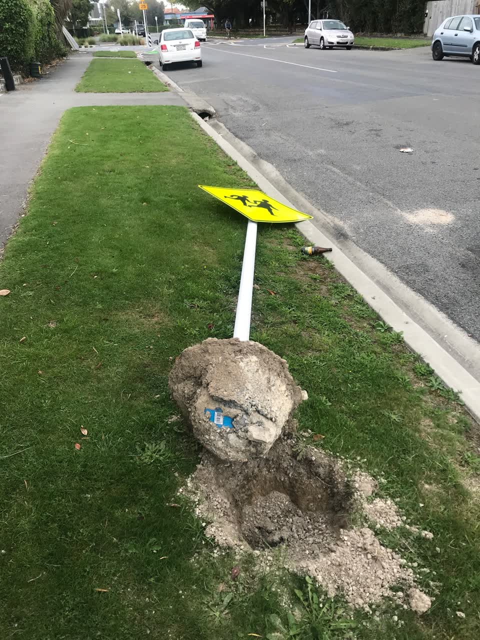 The photograph attached to this roading/streets report