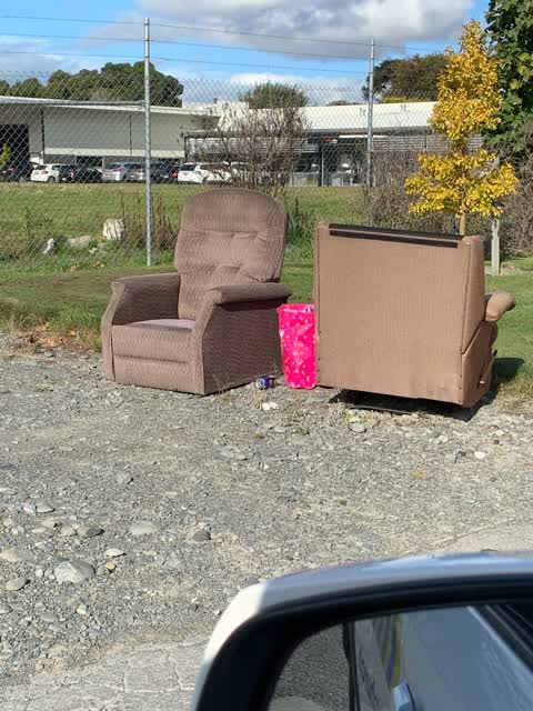 Rubbish/Recycling, a report photo
