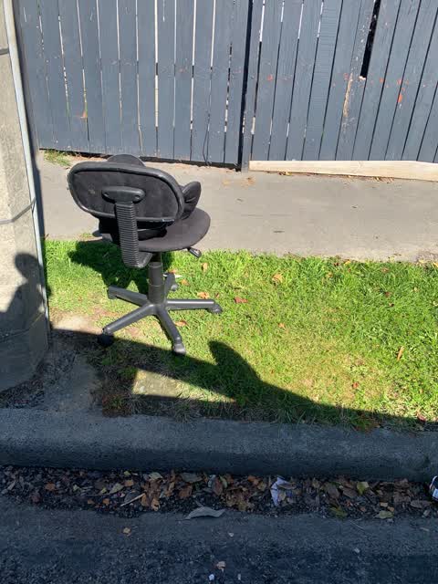 Rubbish/Recycling, a report photo
