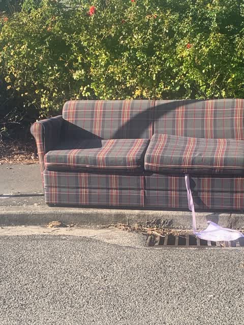 Rubbish/Recycling, a report photo
