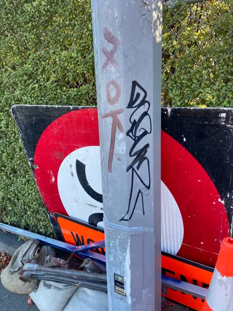 Graffiti, a report photo