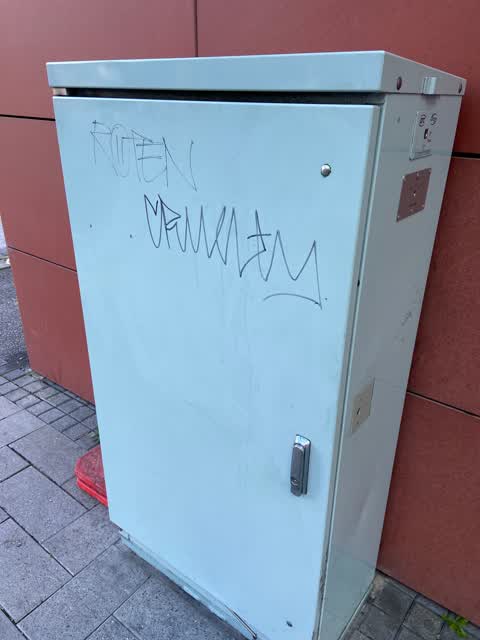 Graffiti — a report photo