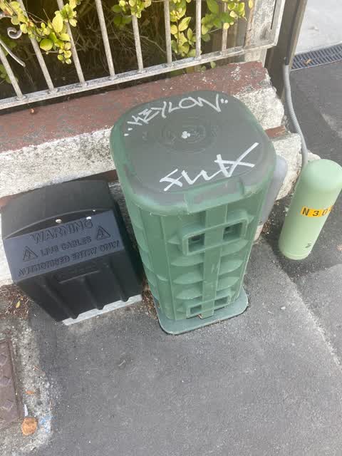 Graffiti, a report photo