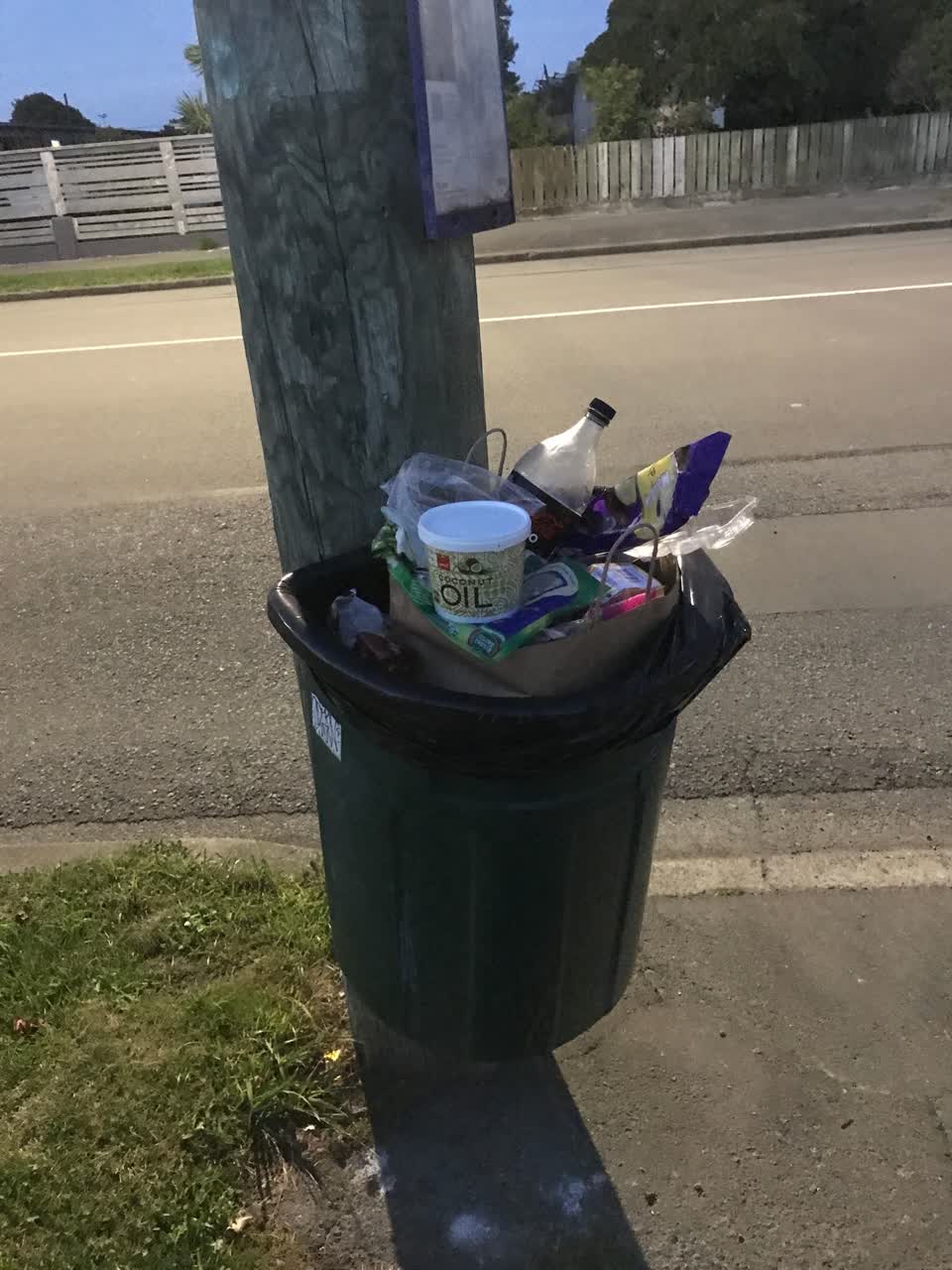 The photograph attached to this rubbish/recycling report