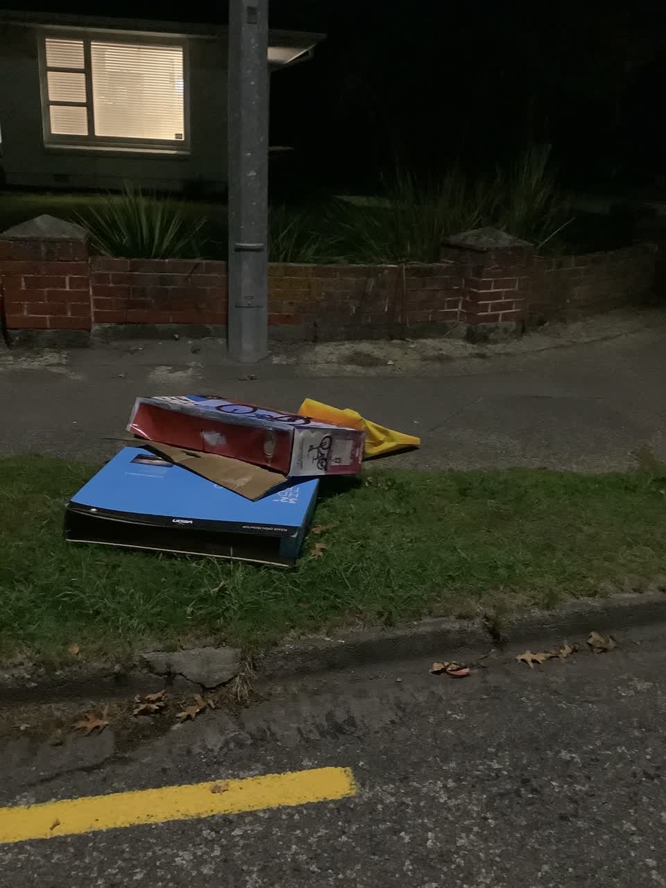 The photograph attached to this rubbish/recycling report