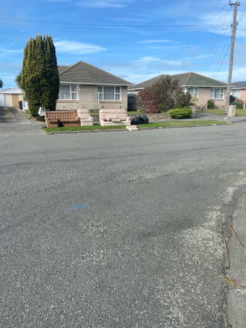 Rubbish/Recycling, a report photo