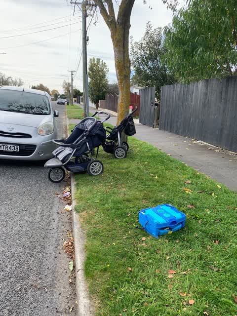 Rubbish/Recycling, a report photo