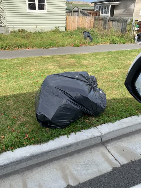 Rubbish/Recycling, a report photo