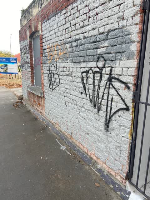 Graffiti, a report photo