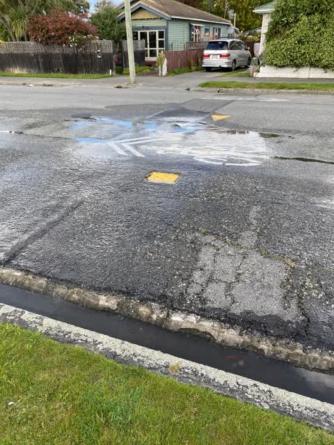 Water Leak, a report photo