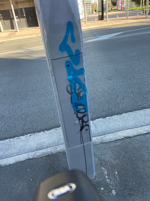 Graffiti, a report photo