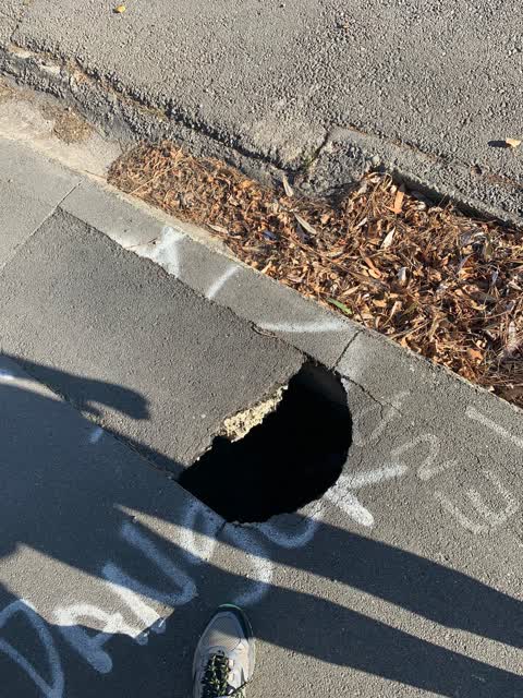Roading/Streets, a report photo
