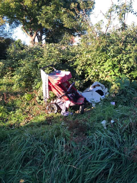 Rubbish/Recycling, a report photo