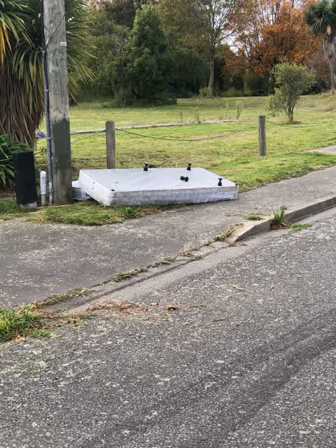 Rubbish/Recycling, a report photo