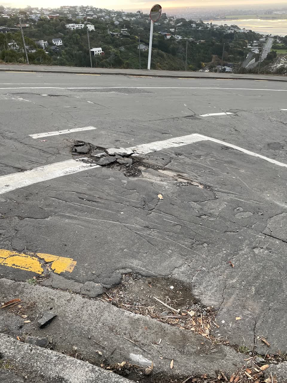 The photograph attached to this roading/streets report