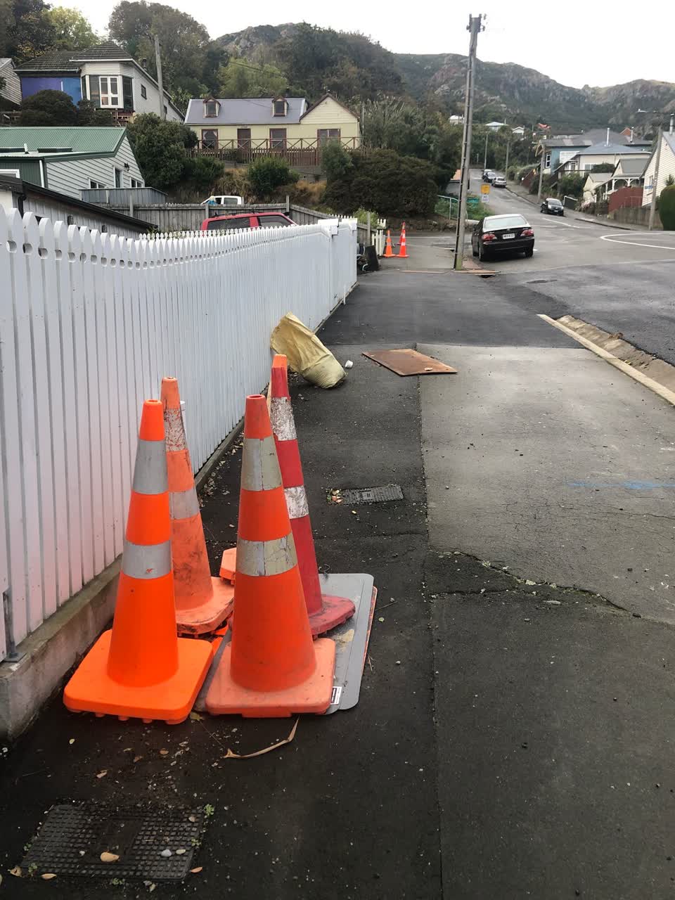 The photograph attached to this roading/streets report