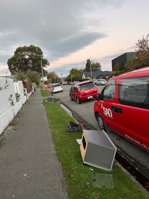 Rubbish/Recycling, a report photo