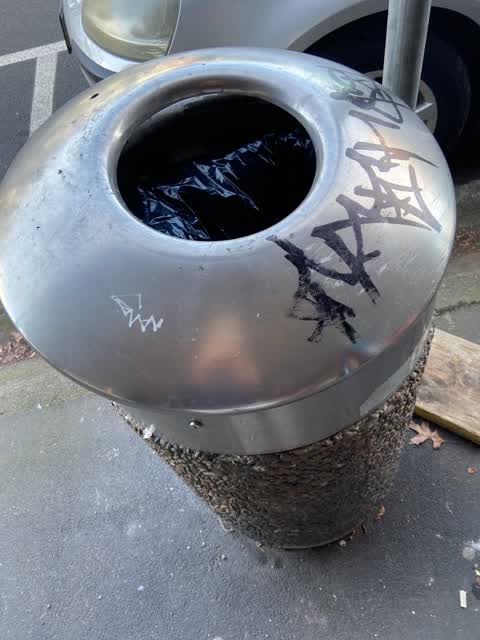 Graffiti, a report photo