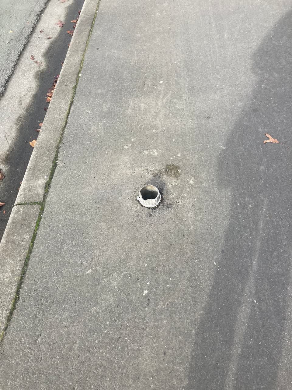 The photograph attached to this roading/streets report
