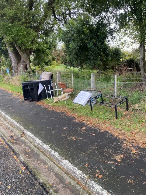 Rubbish/Recycling, a report photo