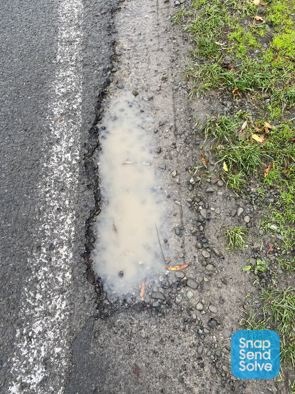 The photograph attached to this roading/streets report