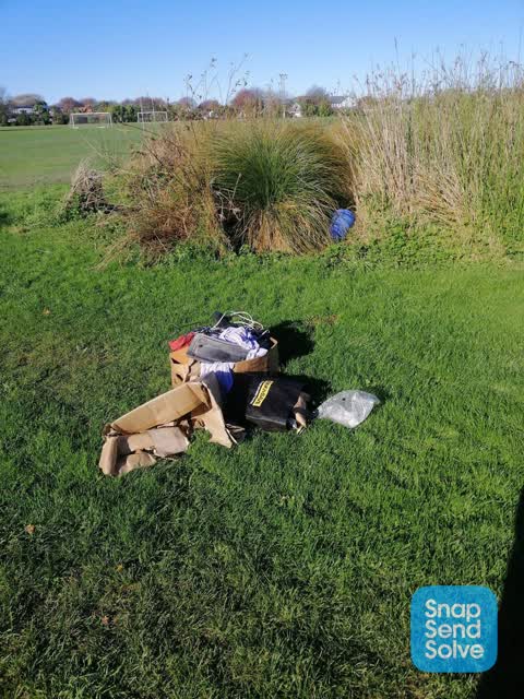 Rubbish/Recycling, a report photo