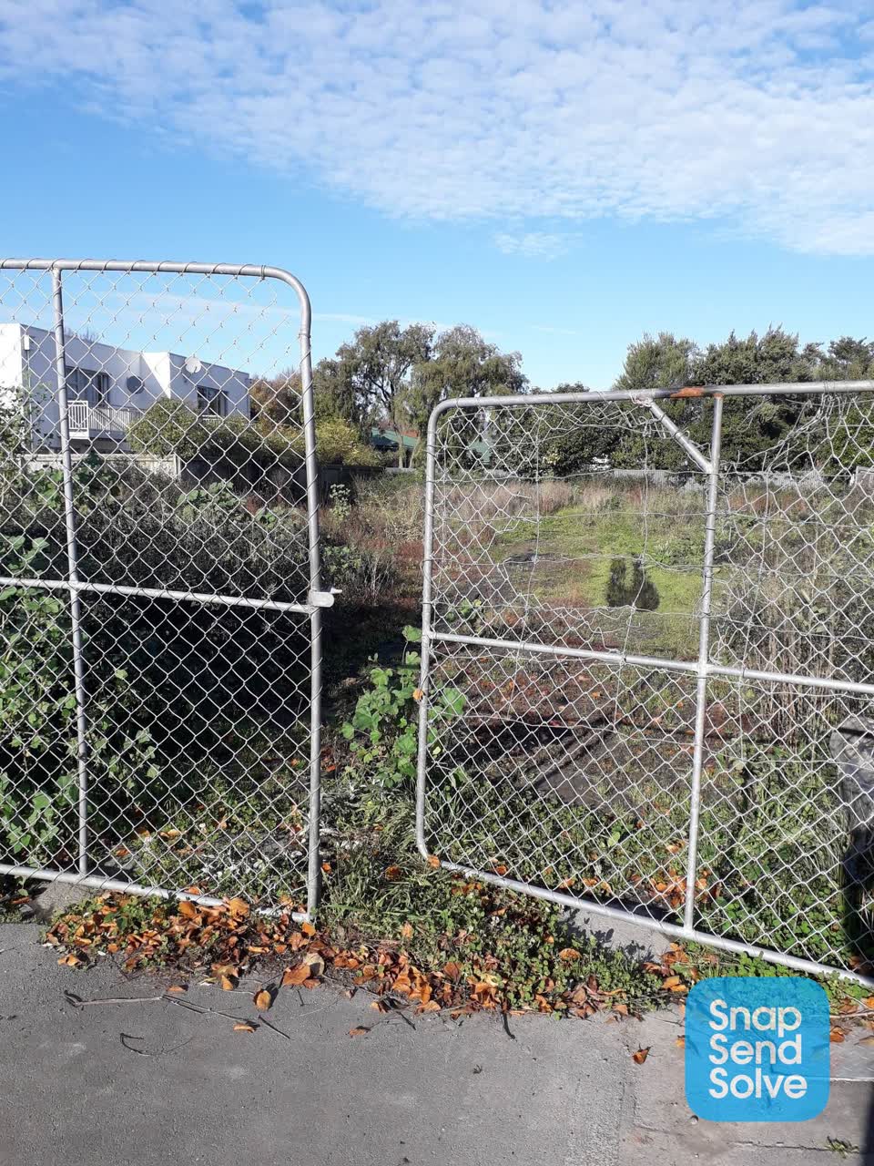 The photograph attached to this roading/streets report