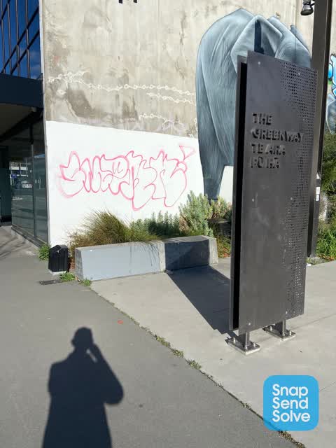 Graffiti — a report photo