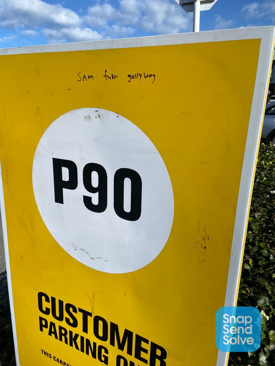 The photograph attached to this graffiti report