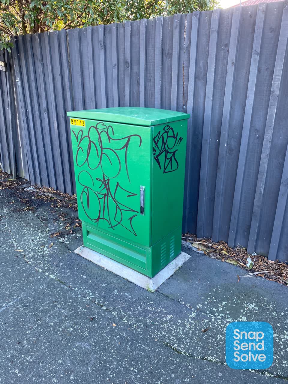 The photograph attached to this graffiti report