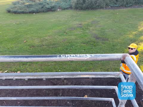 Graffiti, a report photo