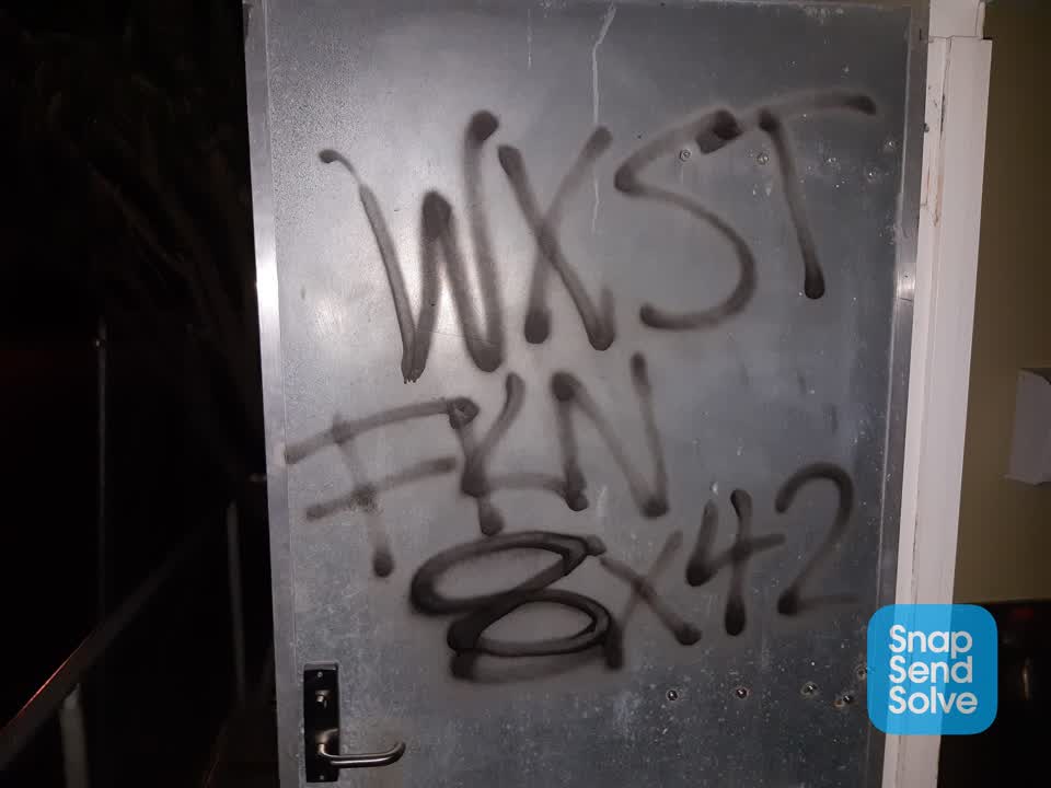 The photograph attached to this graffiti report