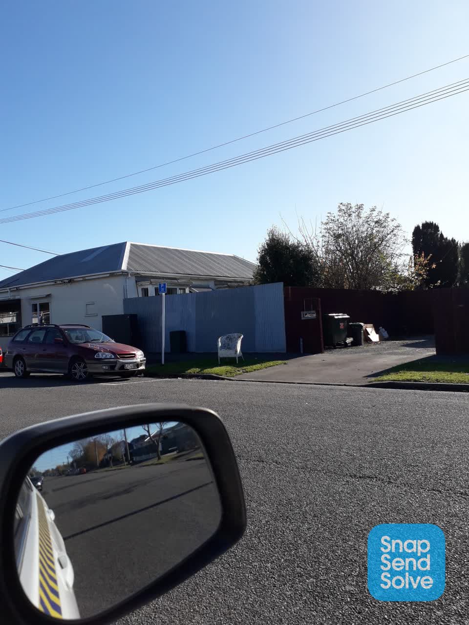 The photograph attached to this rubbish/recycling report
