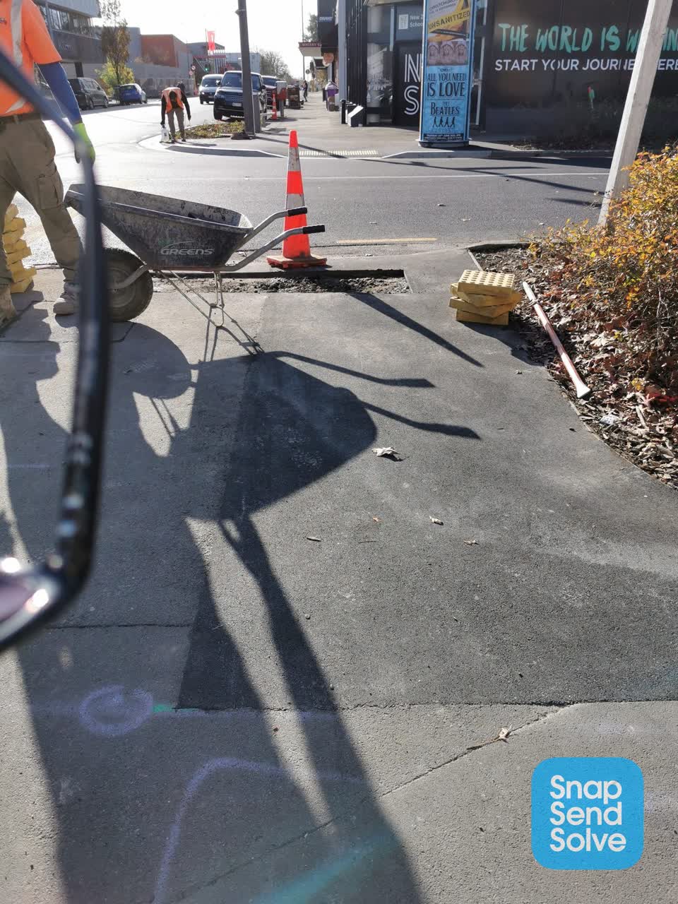 The photograph attached to this roading/streets report