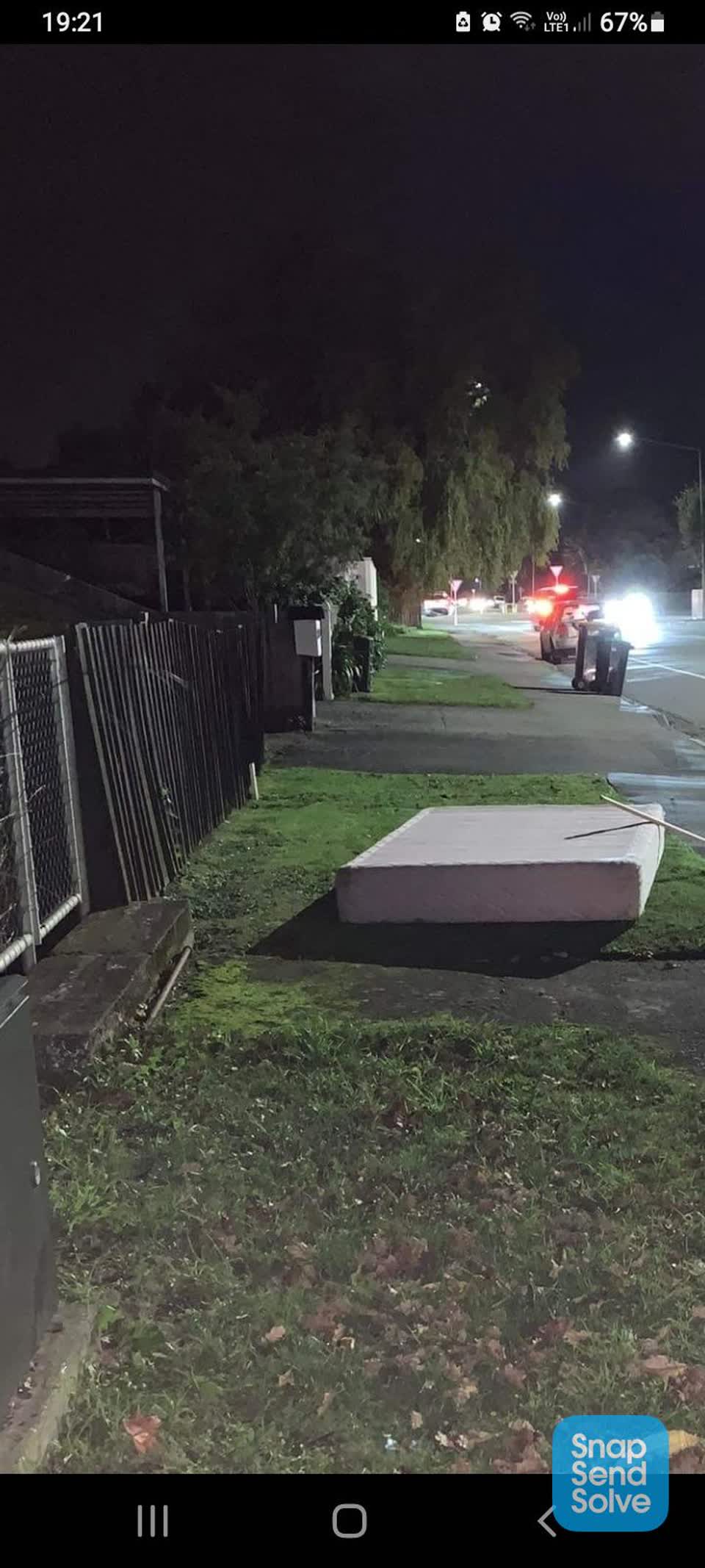 The photograph attached to this rubbish/recycling report