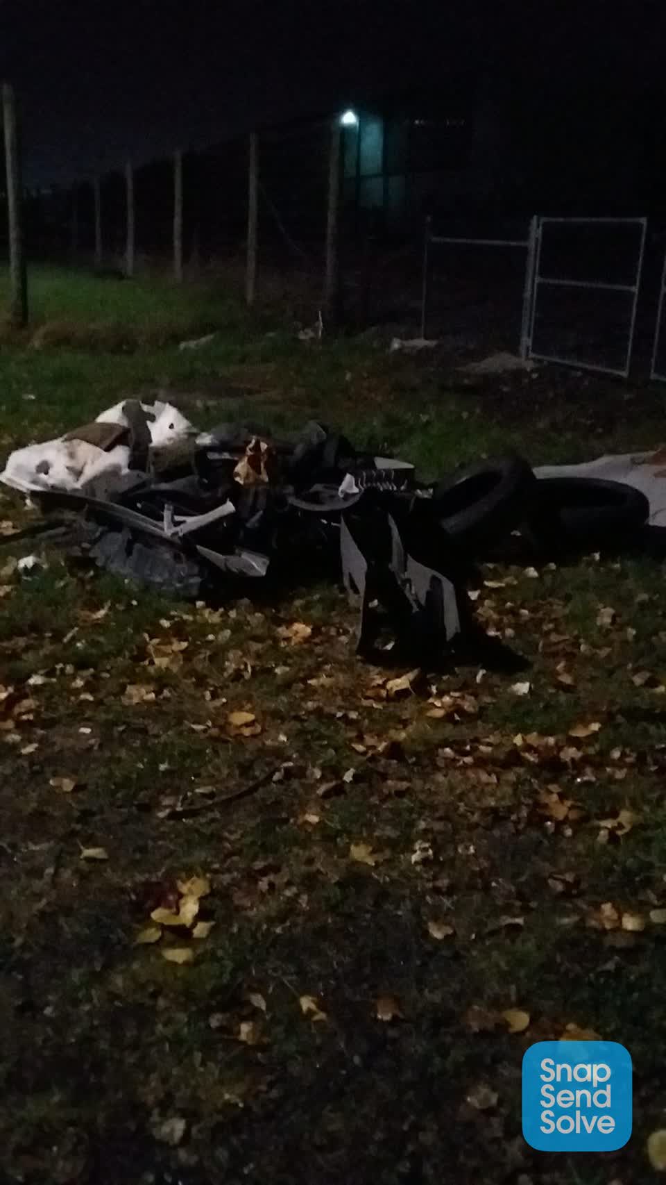 The photograph attached to this rubbish/recycling report